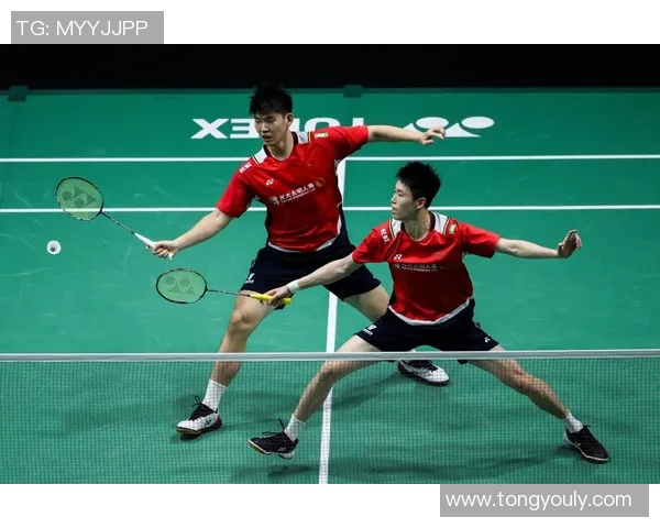 重庆羽毛球队与杭州羽毛球队赛后复盘分析力量对比与战术探讨